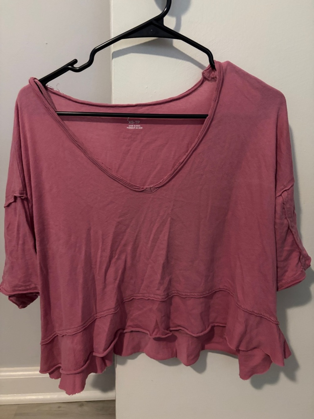Urban Outfitters Pink/Dusty Rose V-Neck Ruffle Hem Crop Top